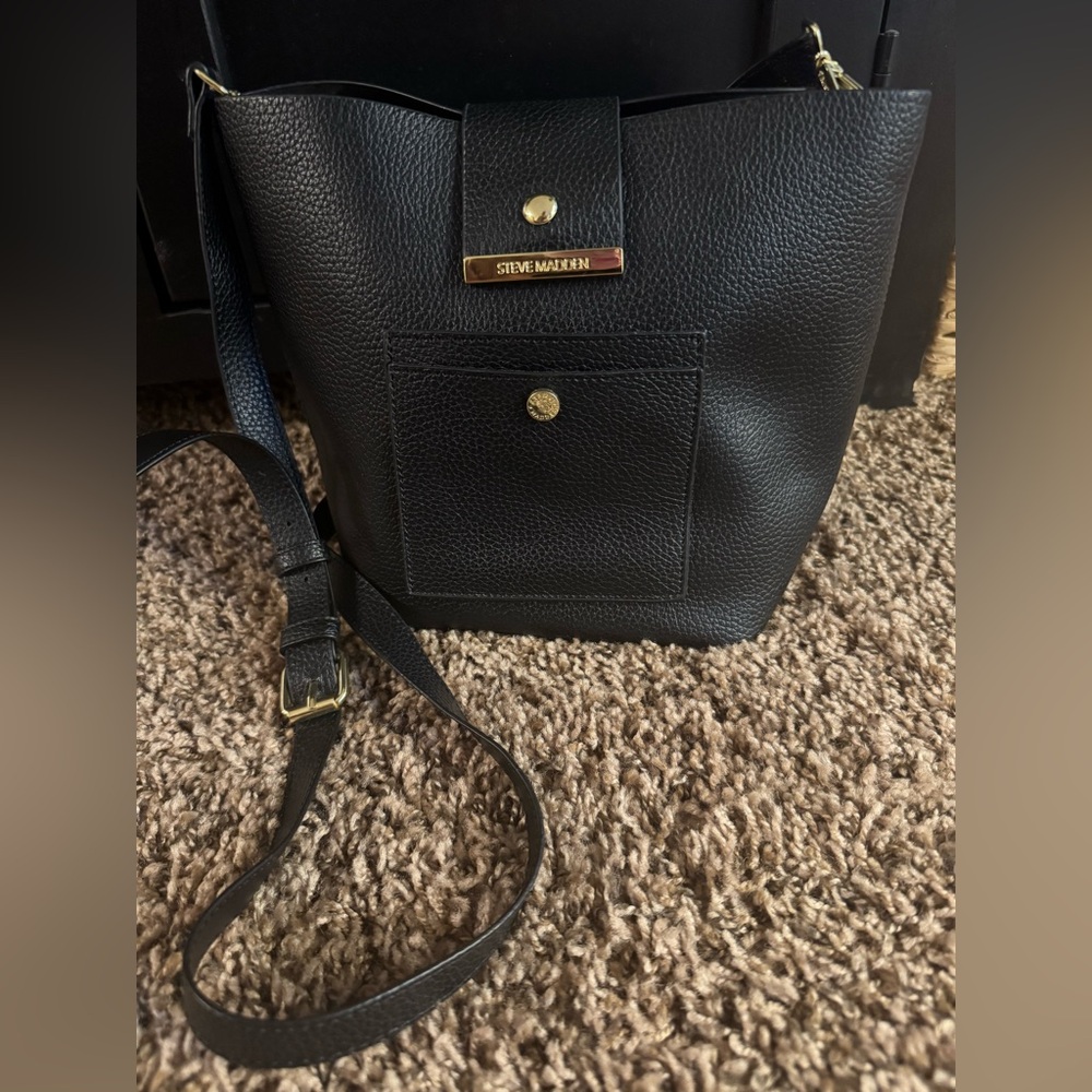Steve Madden Black Bucket Bag Purse